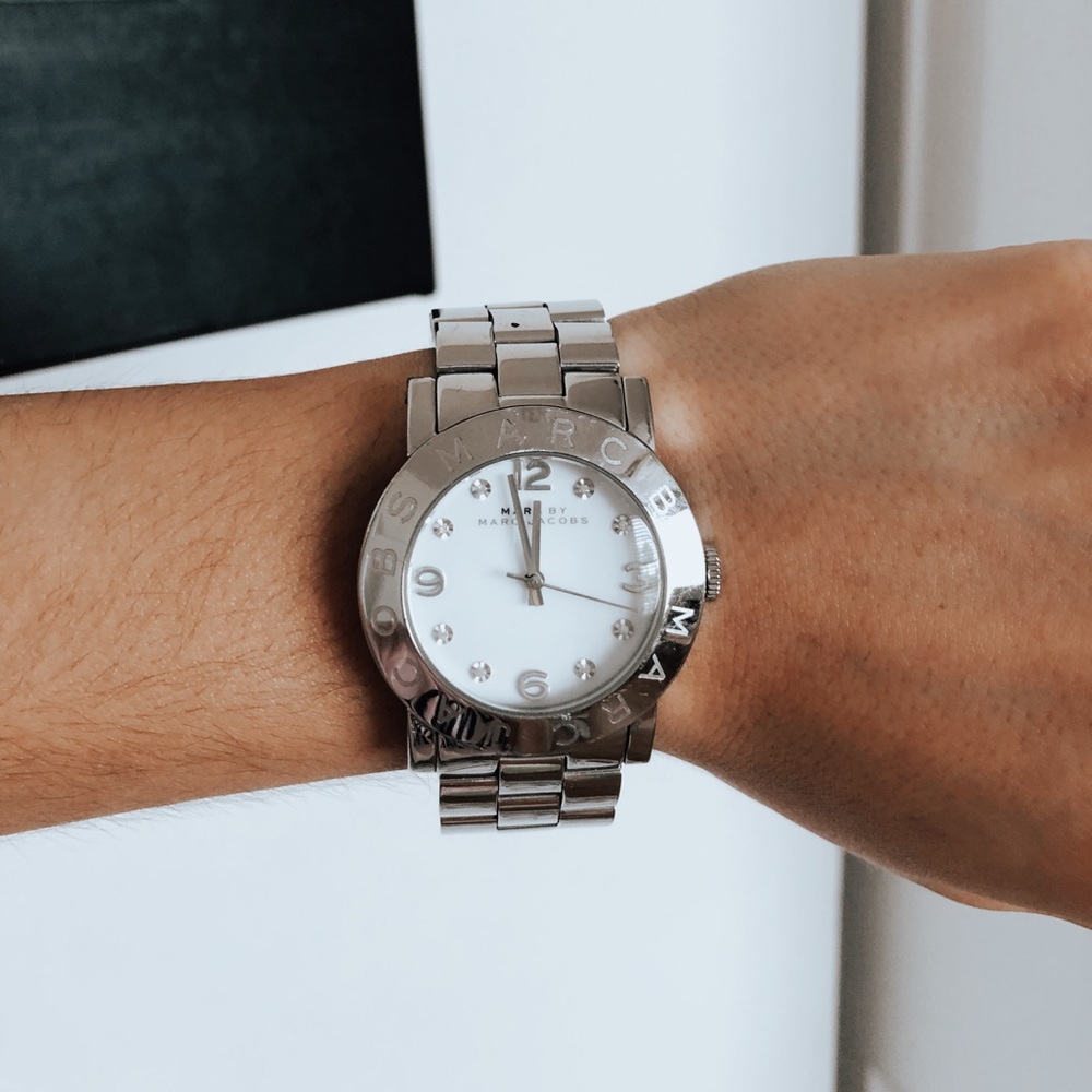 Marc Jacobs Watch ✨ - Picture 3 of 6